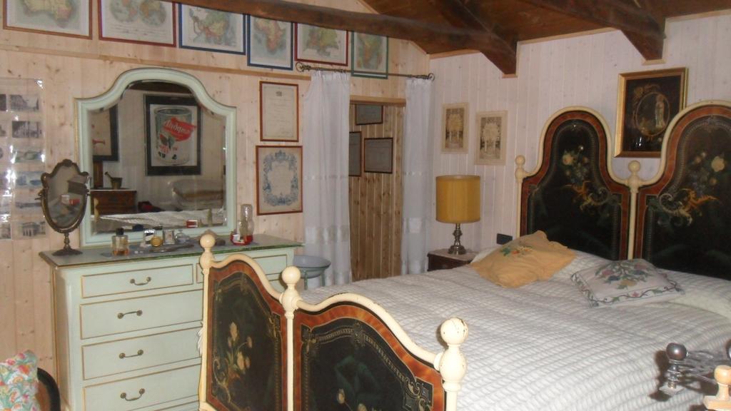 La Vieille Maison Biselli Tende Room photo